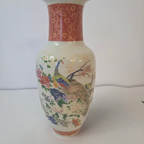 Vintage Japanese Satsuma Ware Vase - Hand-Painted Peacock & Florals w/ Gold Trim - Picture 2 of 6